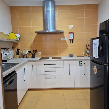 Wolley - Pensjonat Peniche